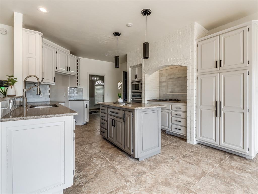 1404 Echohollow Trail