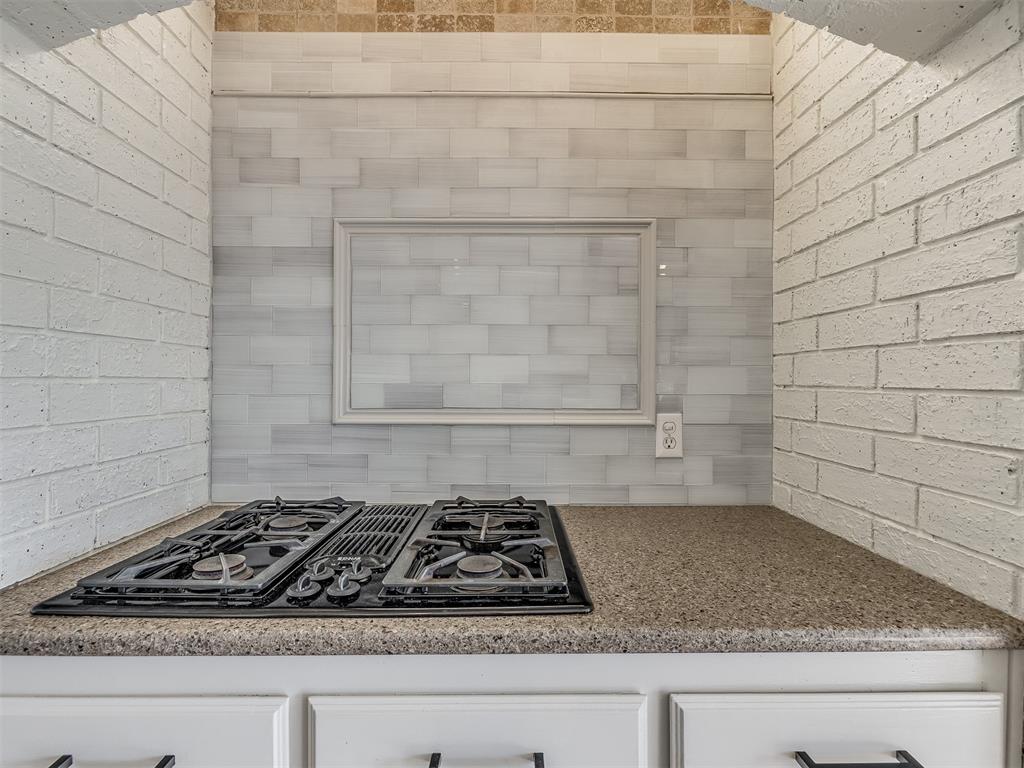 1404 Echohollow Trail