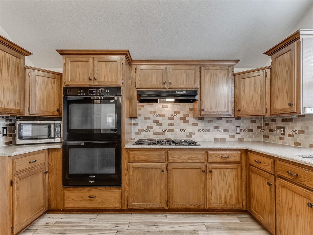 1816 N Shawnee Trail