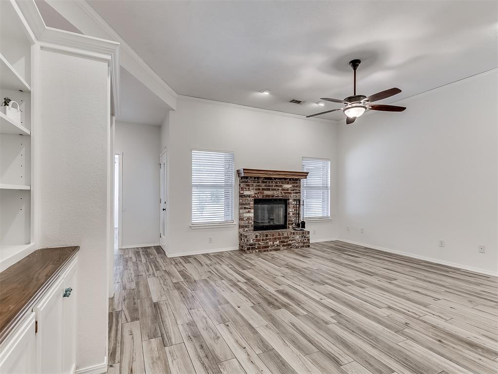 1816 N Shawnee Trail