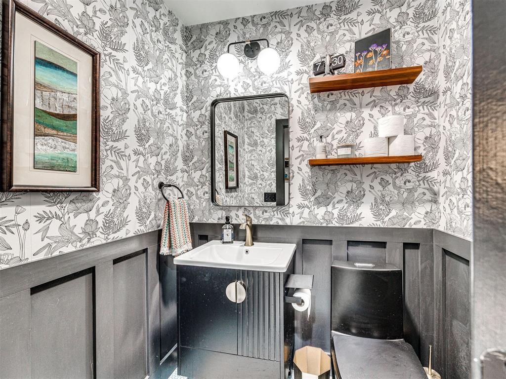 20821 N Pennsylvania Avenue