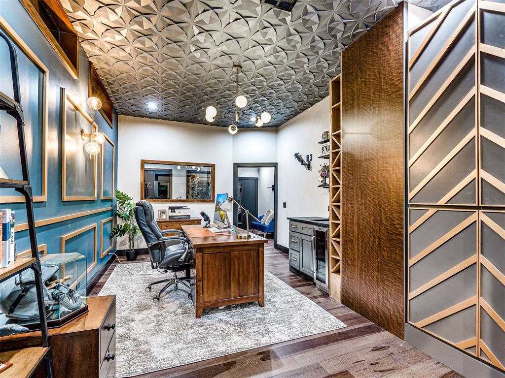 20821 N Pennsylvania Avenue