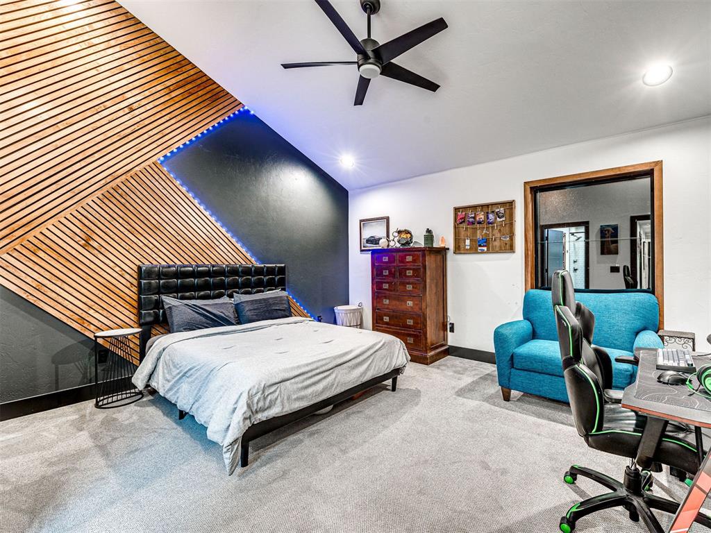 20821 N Pennsylvania Avenue