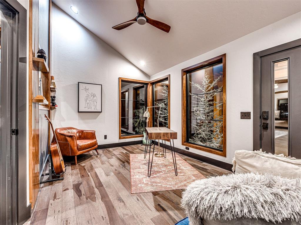 20821 N Pennsylvania Avenue