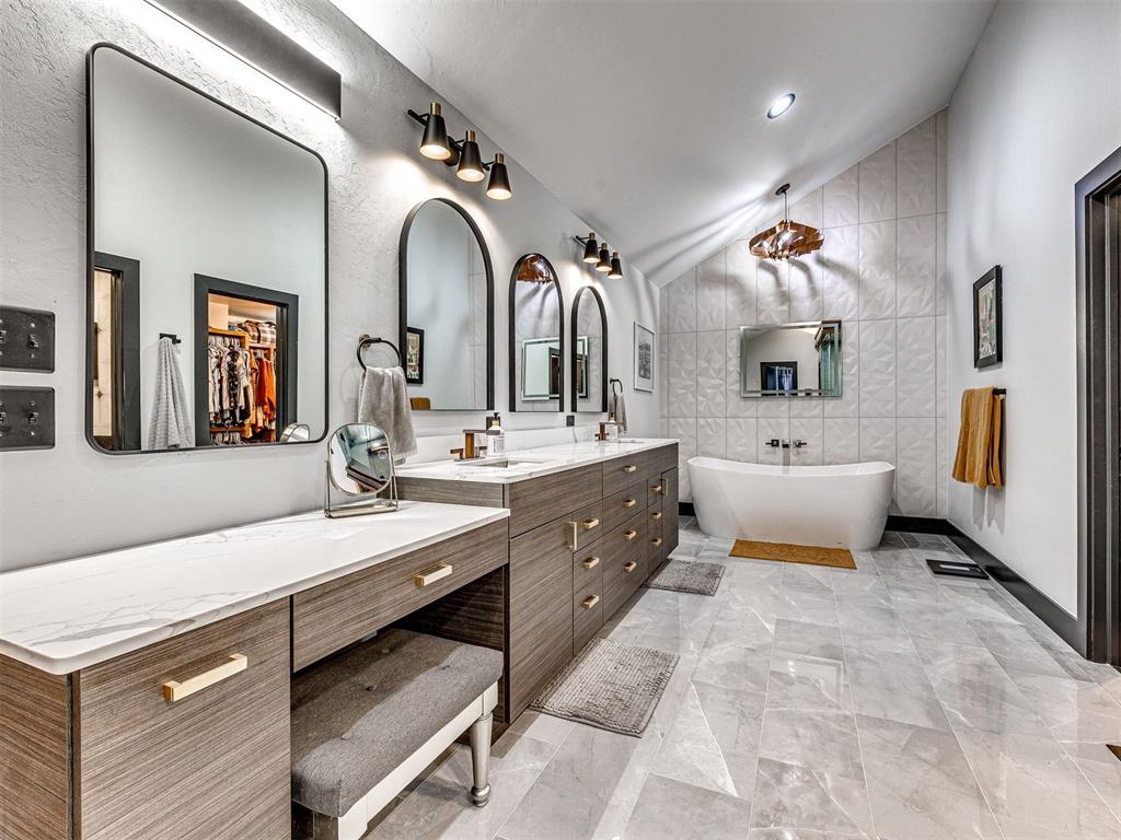 20821 N Pennsylvania Avenue