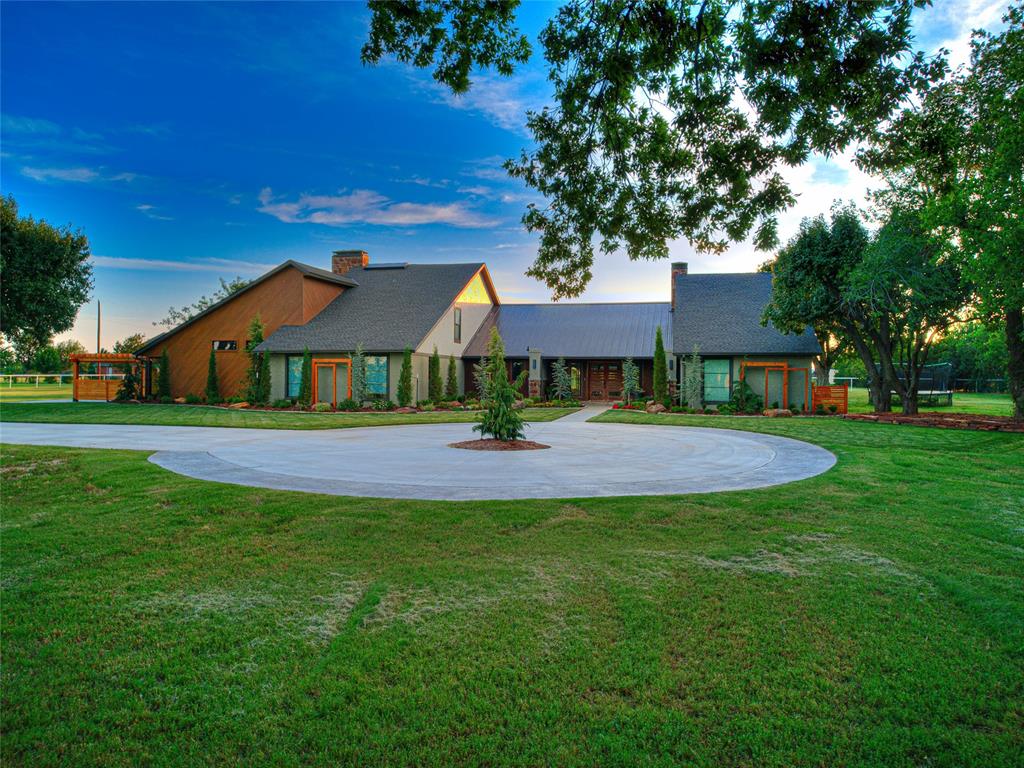 20821 N Pennsylvania Avenue