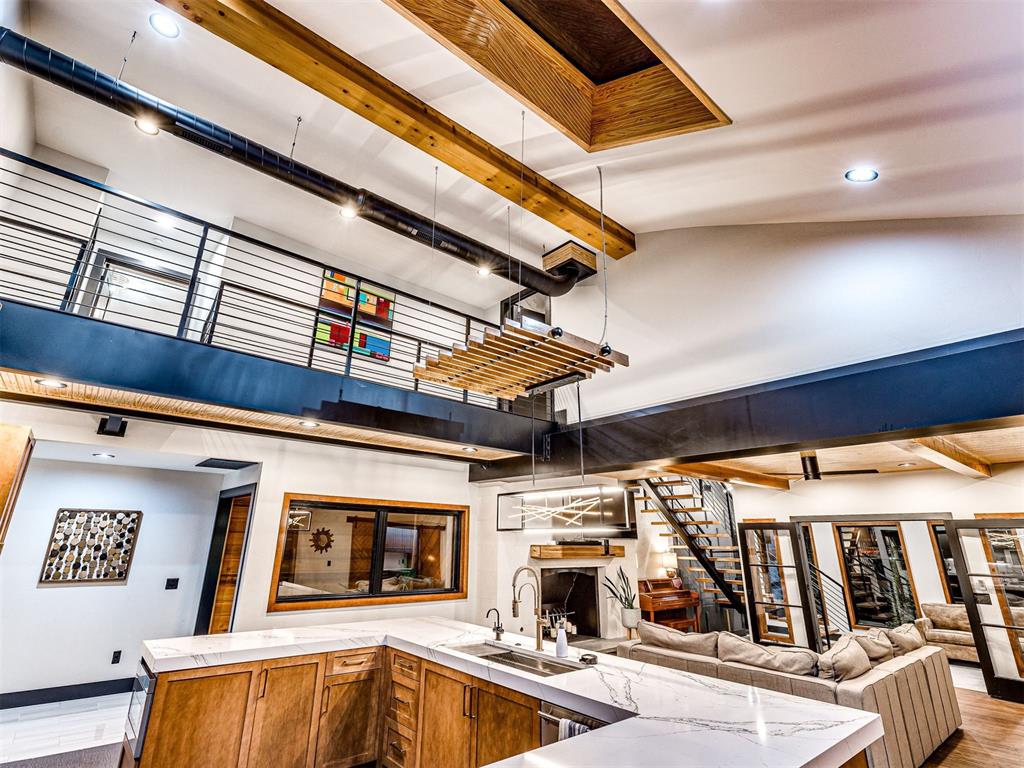 20821 N Pennsylvania Avenue