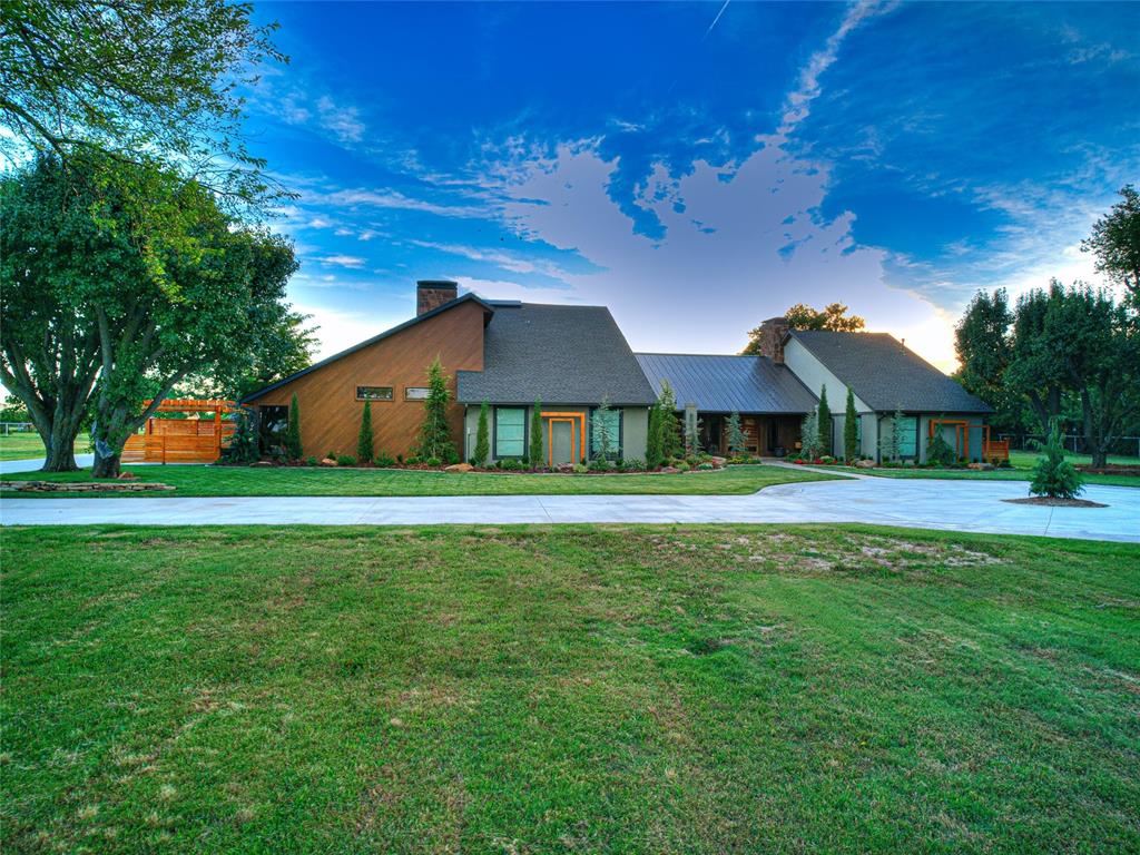 20821 N Pennsylvania Avenue