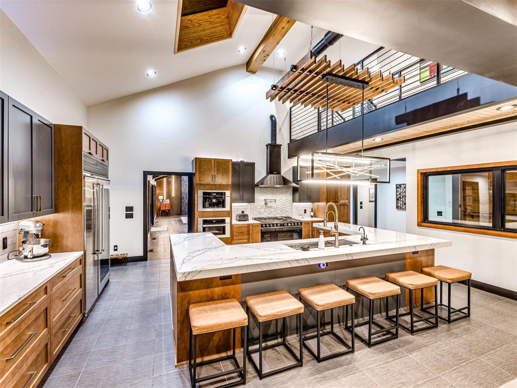 20821 N Pennsylvania Avenue