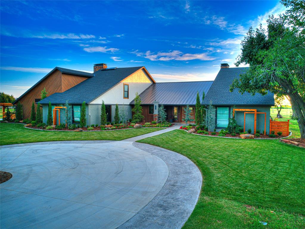 20821 N Pennsylvania Avenue