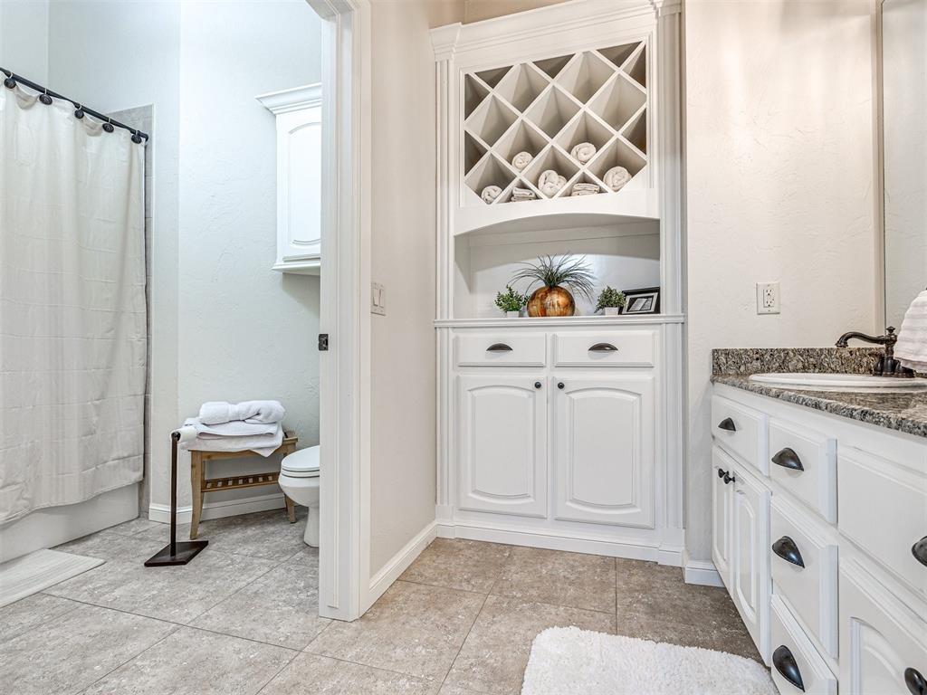 5601 NW 160th Street