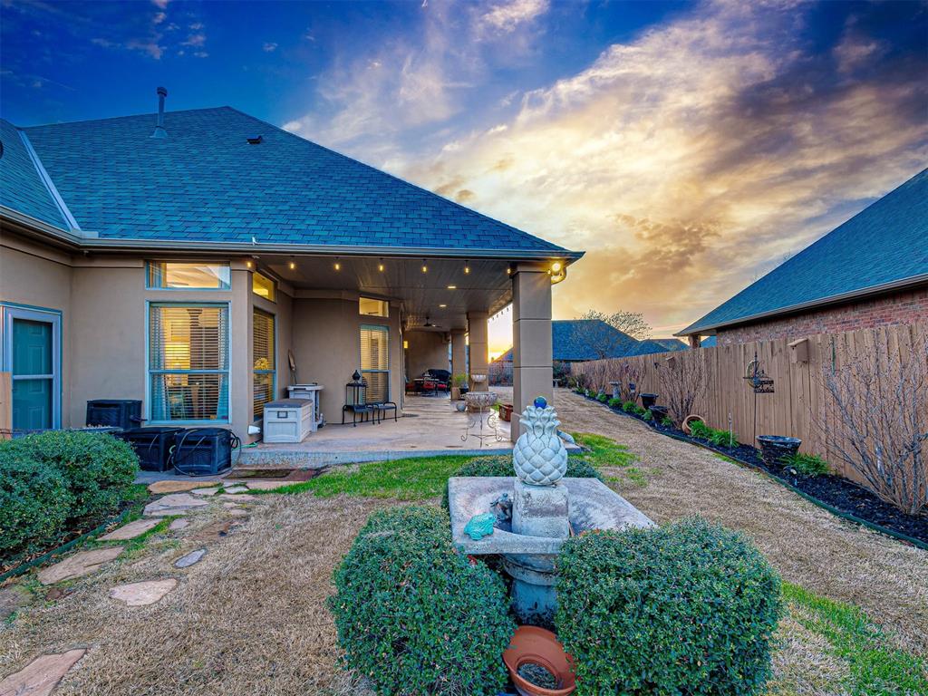 5601 NW 160th Street