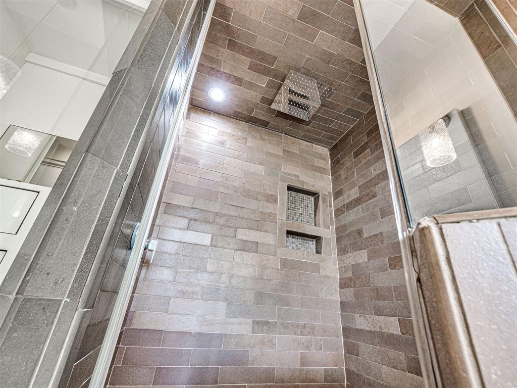 3316 N Preston Drive