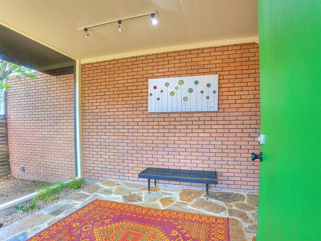 3316 N Preston Drive