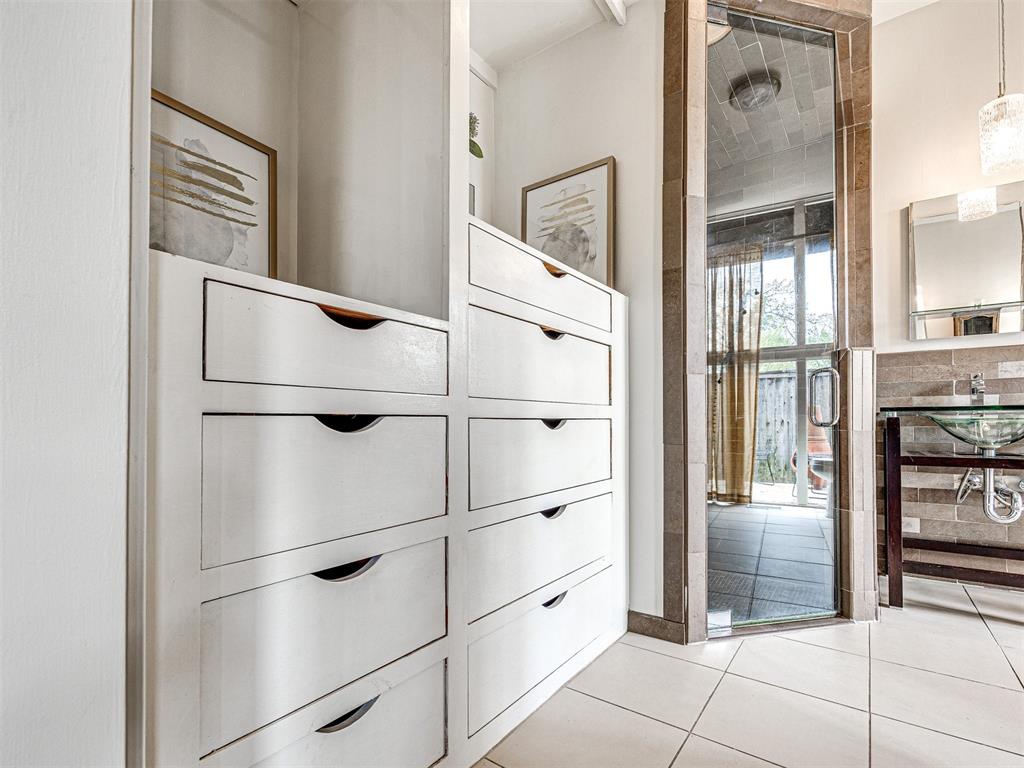 3316 N Preston Drive