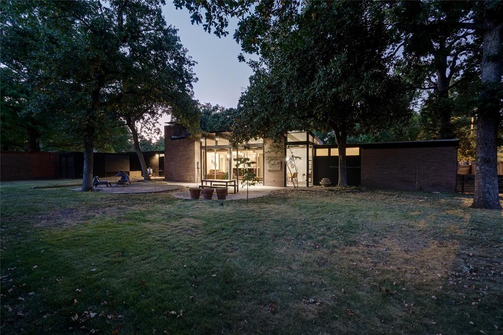 3316 N Preston Drive