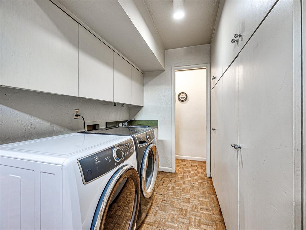 3316 N Preston Drive