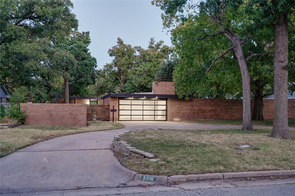 3316 N Preston Drive