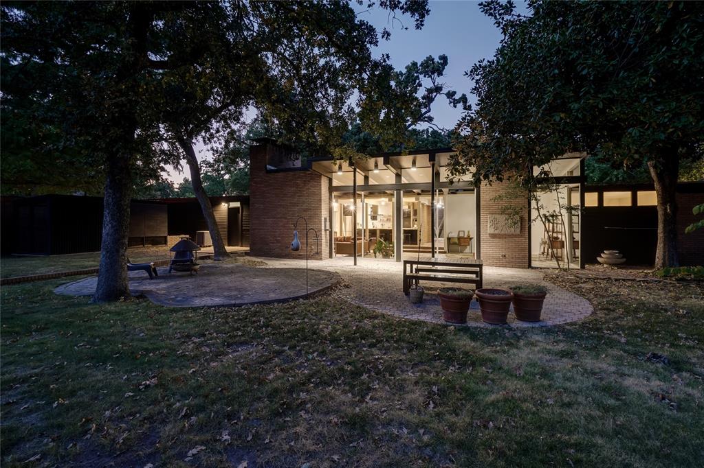 3316 N Preston Drive