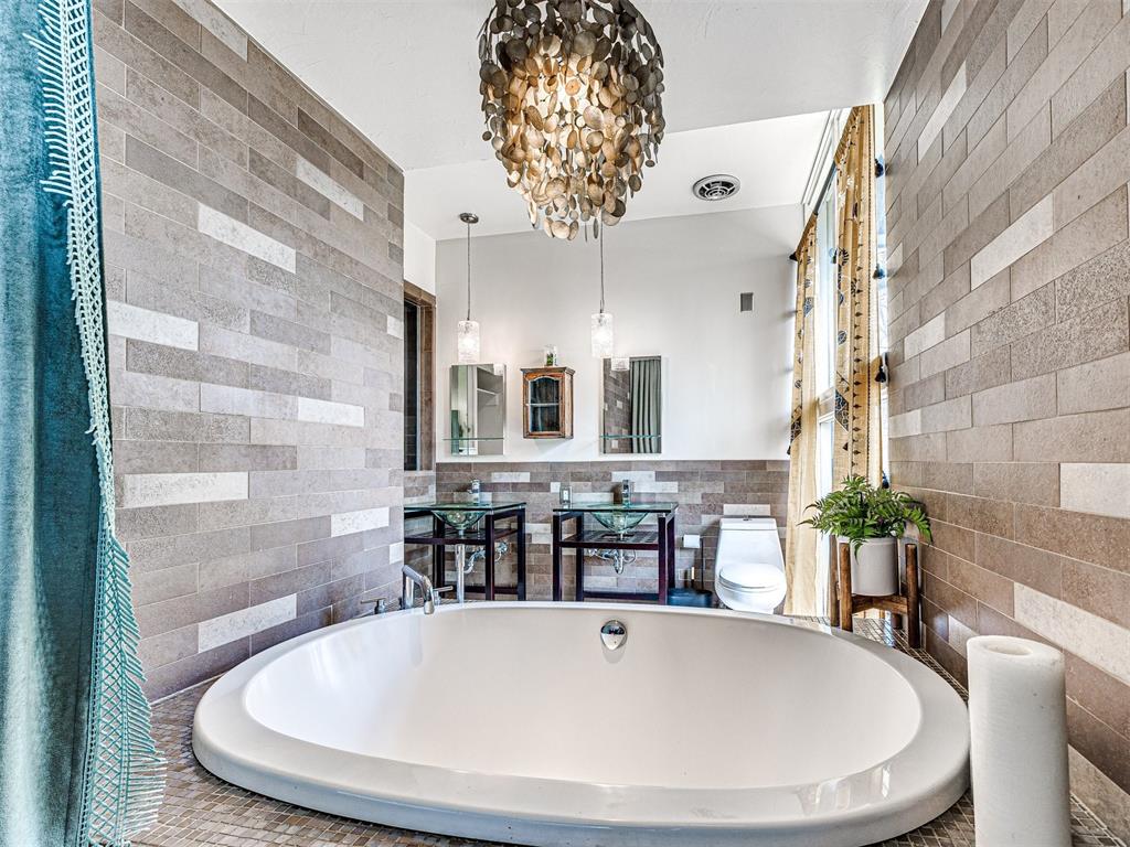 3316 N Preston Drive