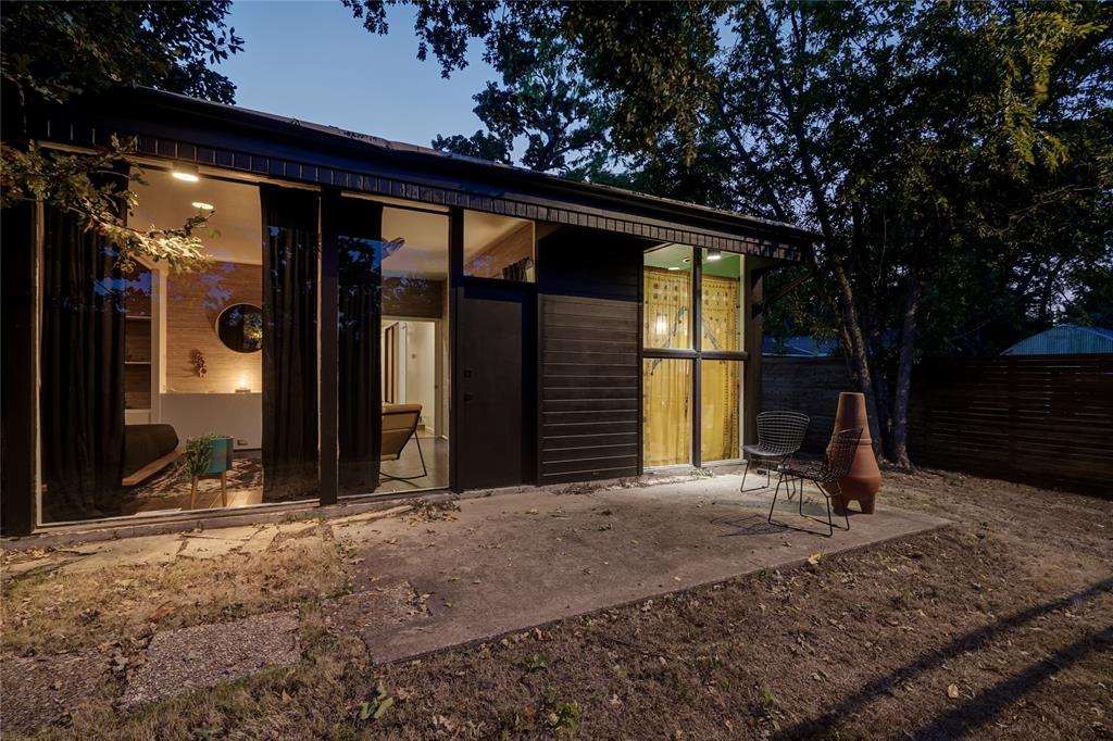 3316 N Preston Drive