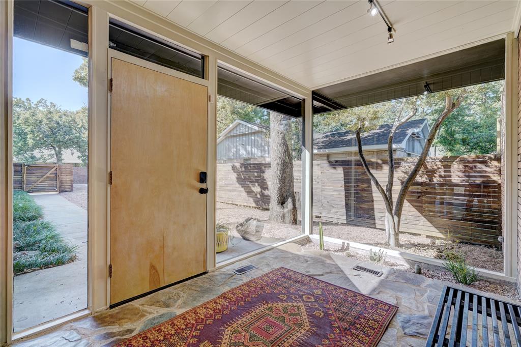 3316 N Preston Drive