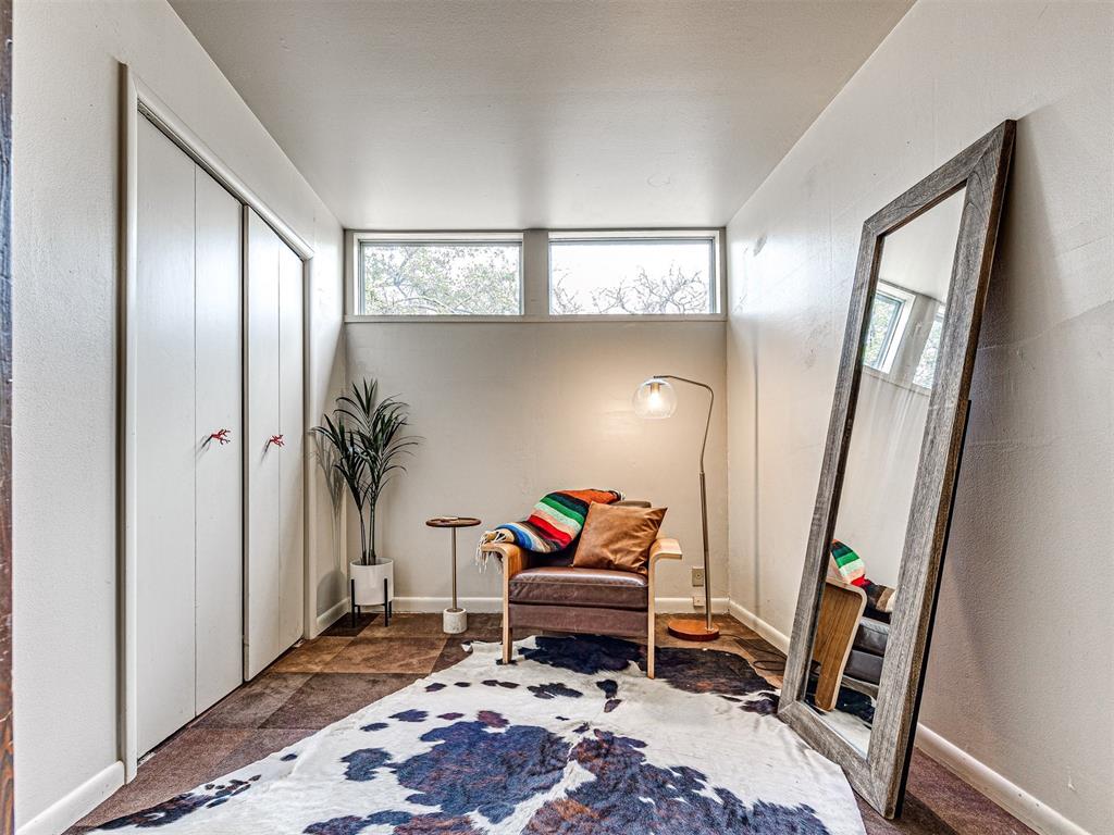 3316 N Preston Drive