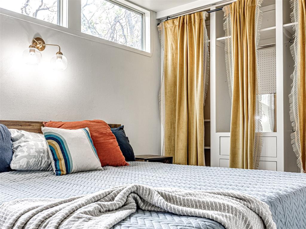 3316 N Preston Drive