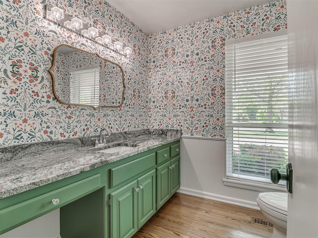 1816 Golf Course Drive