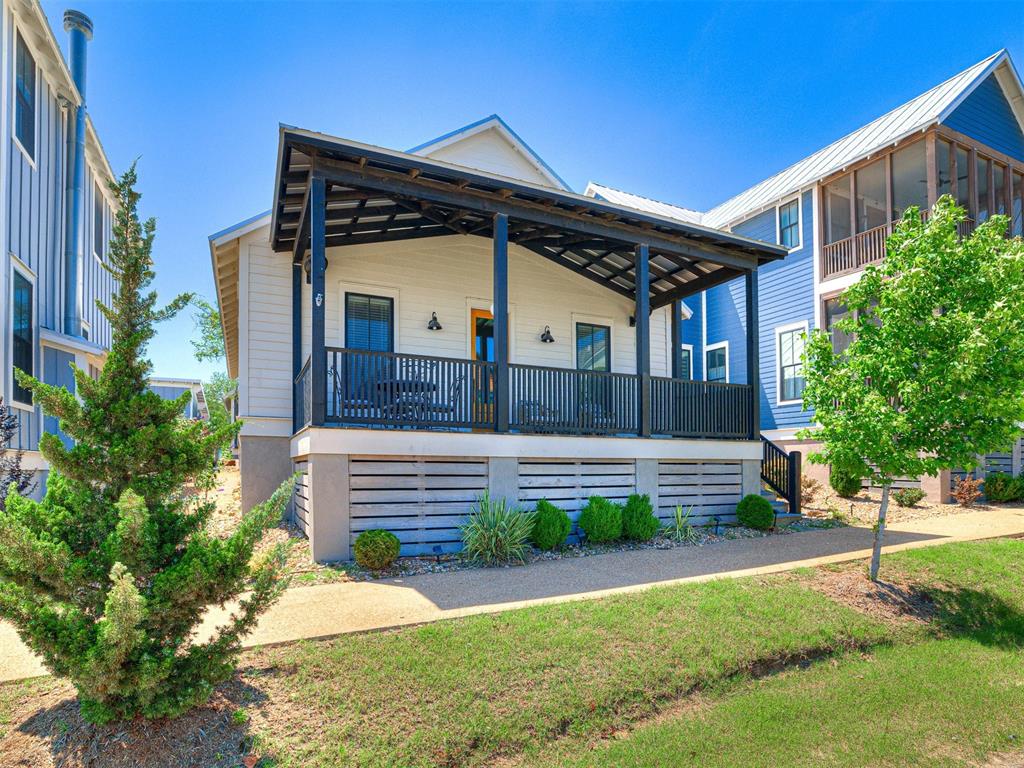 39 Ramble Along Road