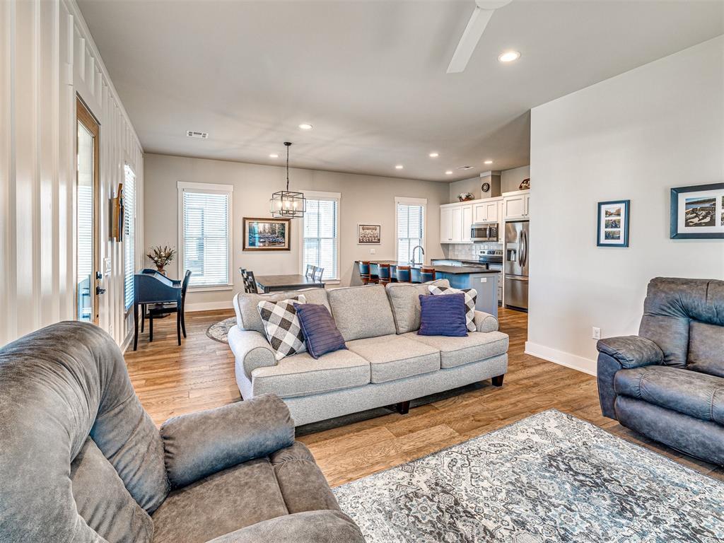 39 Ramble Along Road