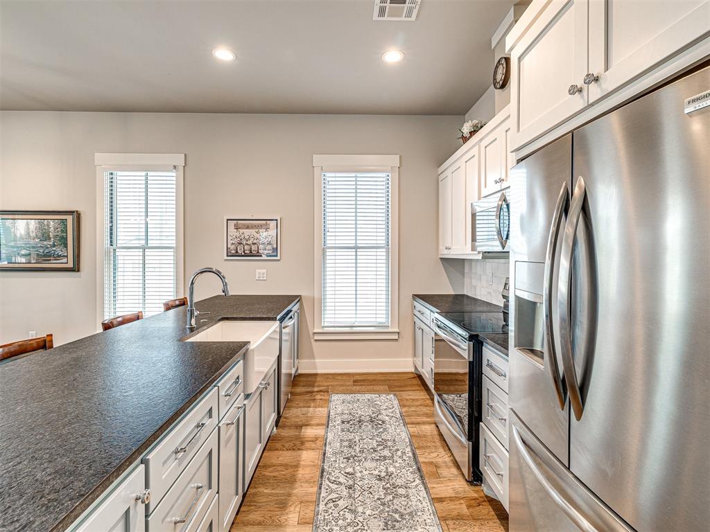 39 Ramble Along Road