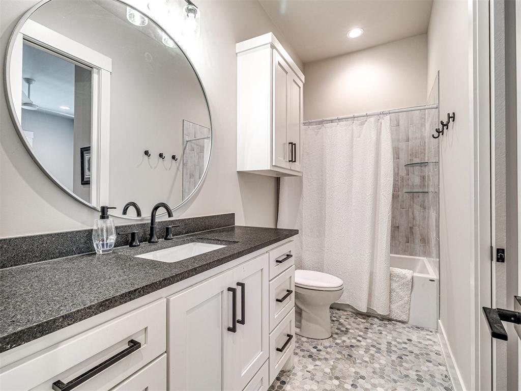 39 Ramble Along Road