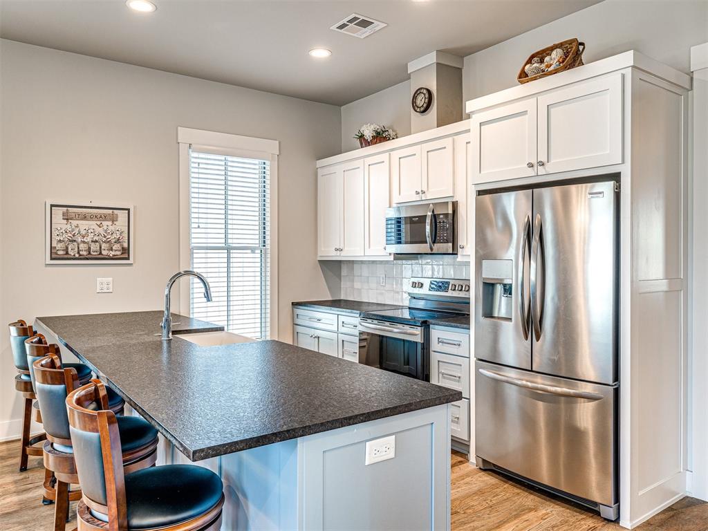 39 Ramble Along Road