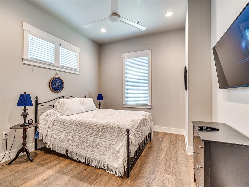 39 Ramble Along Road