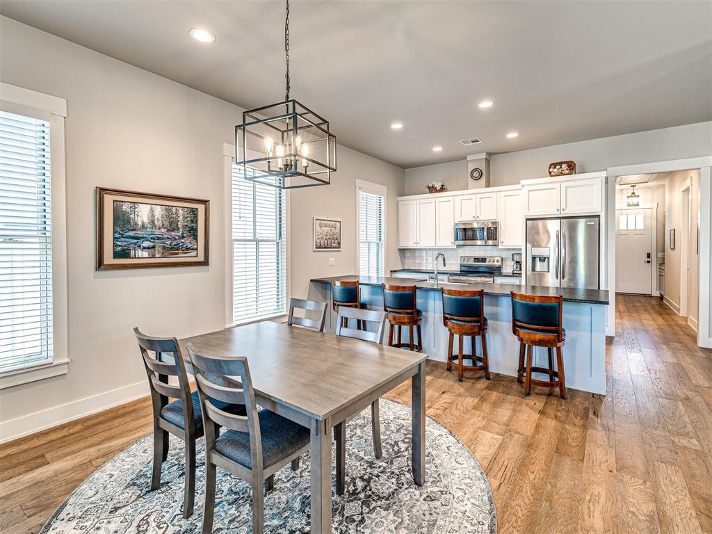 39 Ramble Along Road