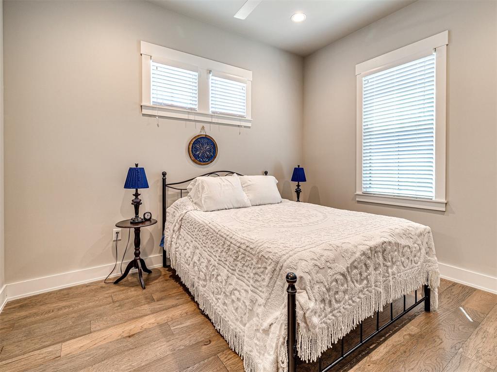 39 Ramble Along Road