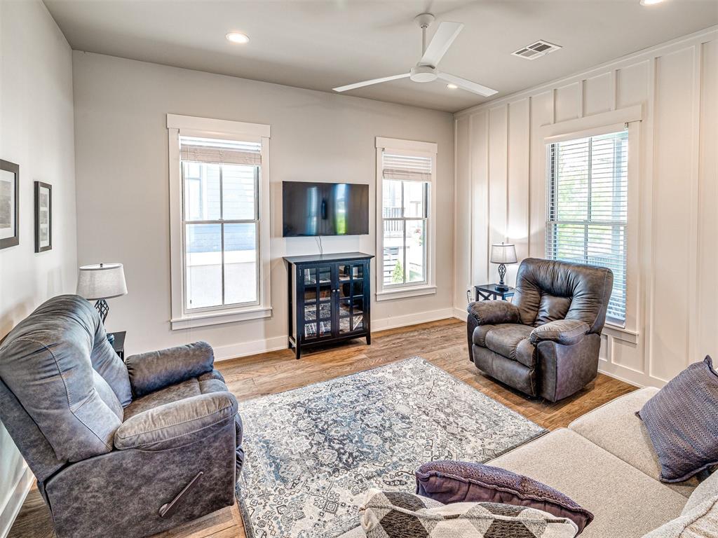 39 Ramble Along Road