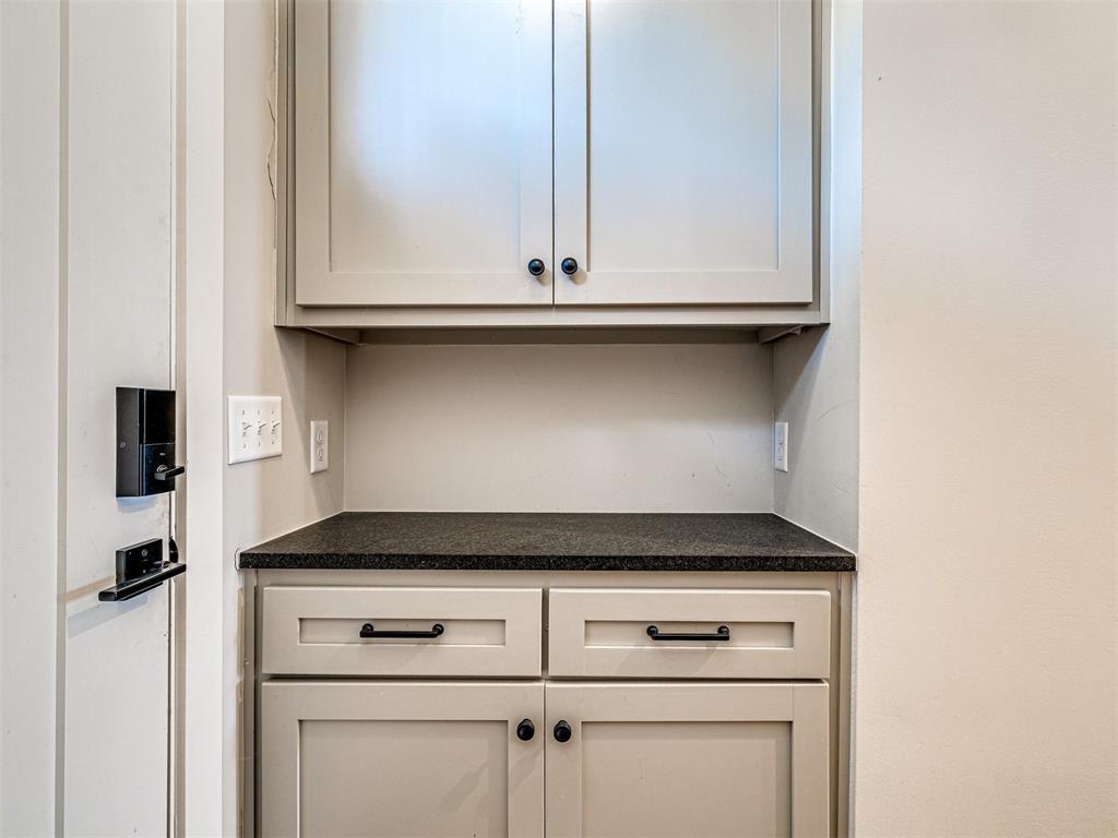 39 Ramble Along Road