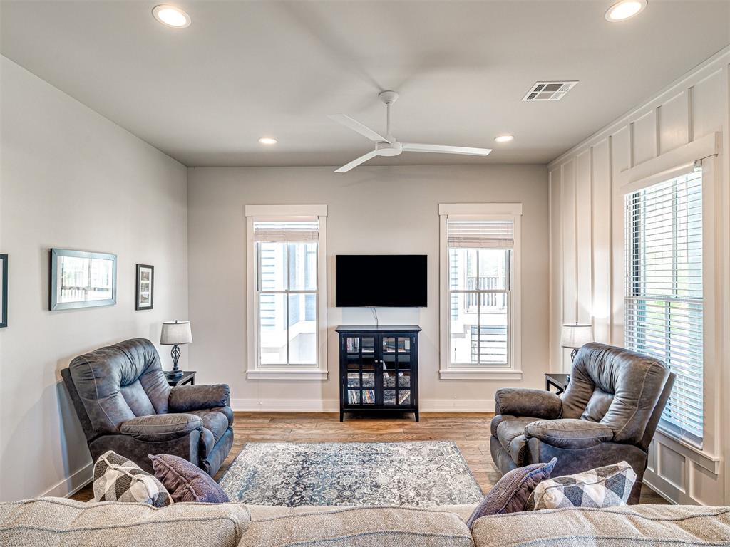 39 Ramble Along Road