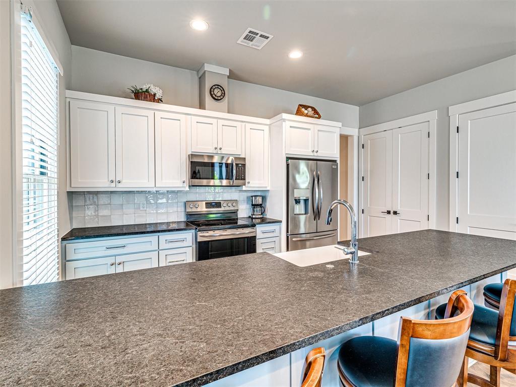 39 Ramble Along Road