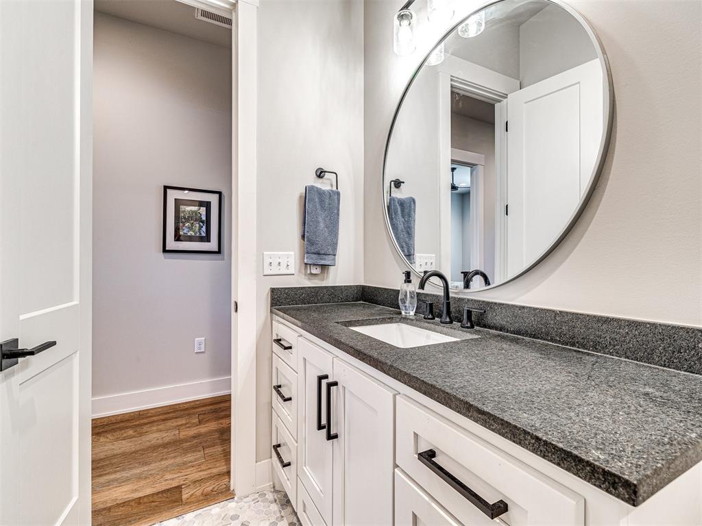 39 Ramble Along Road