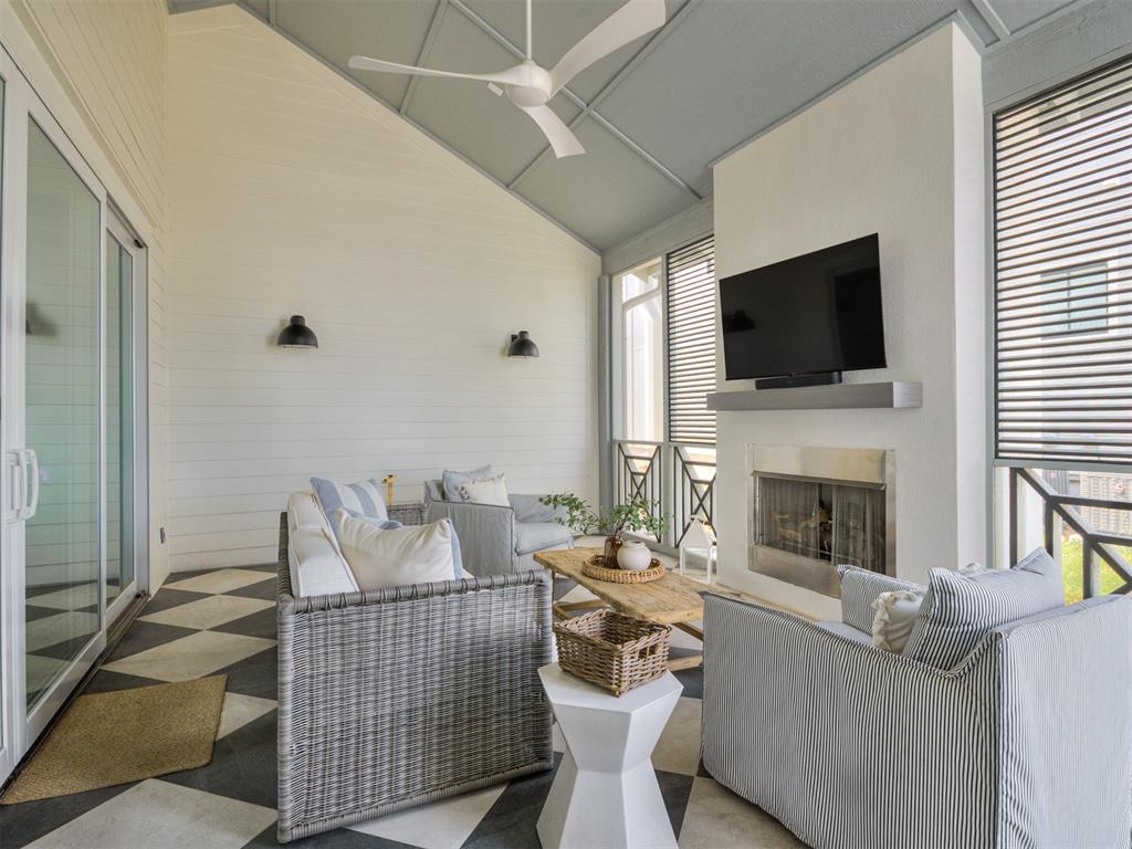 42 Ramble Along Road