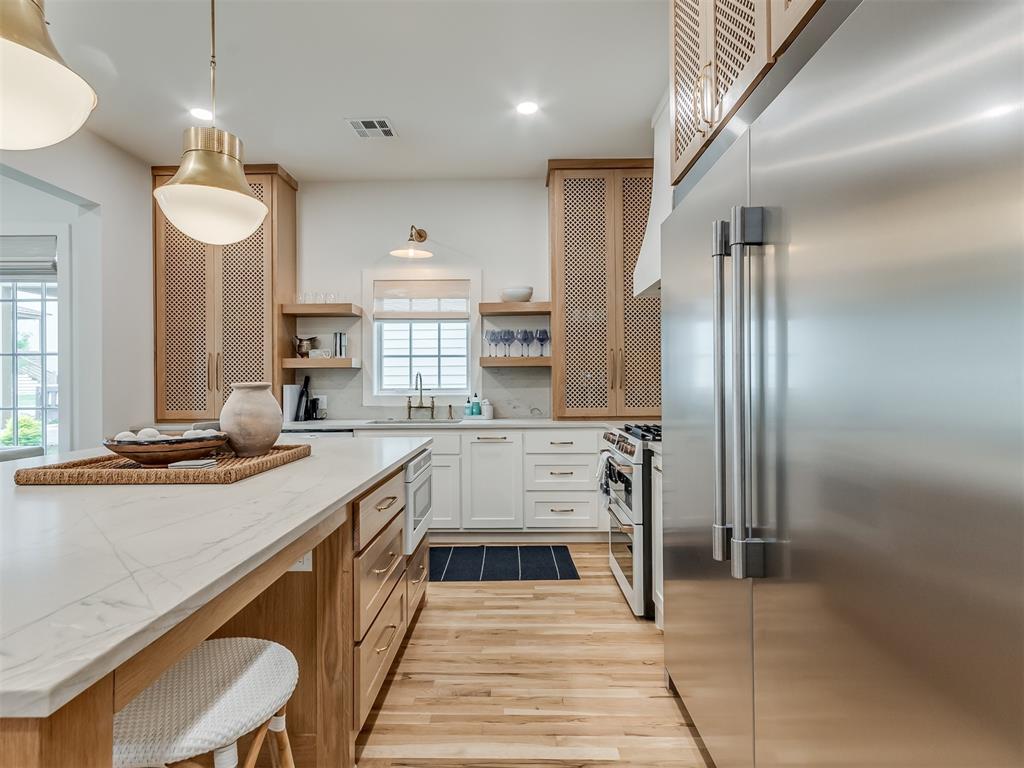 42 Ramble Along Road