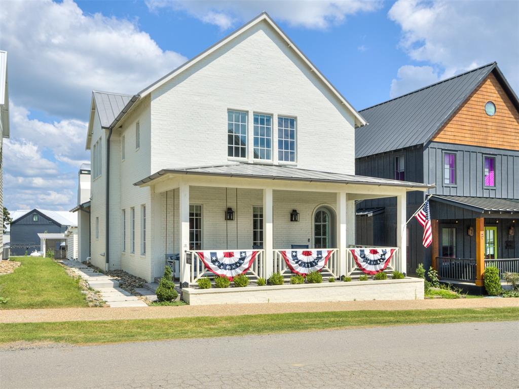 42 Ramble Along Road