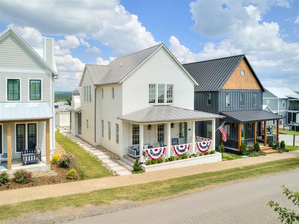 42 Ramble Along Road