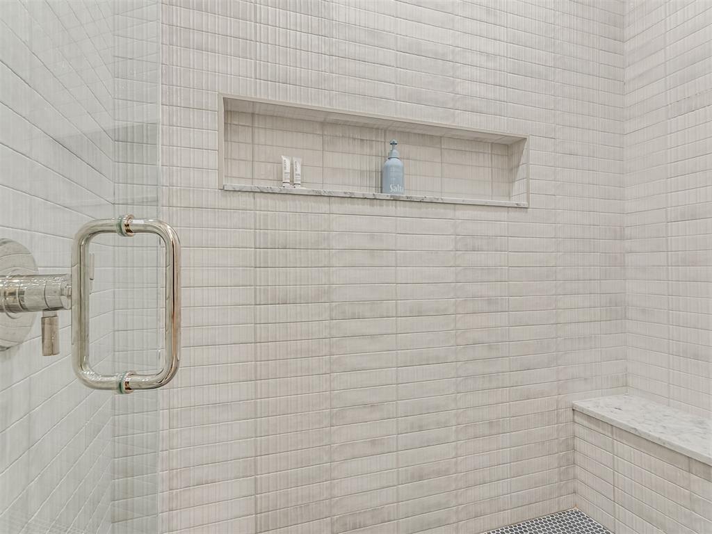 42 Ramble Along Road