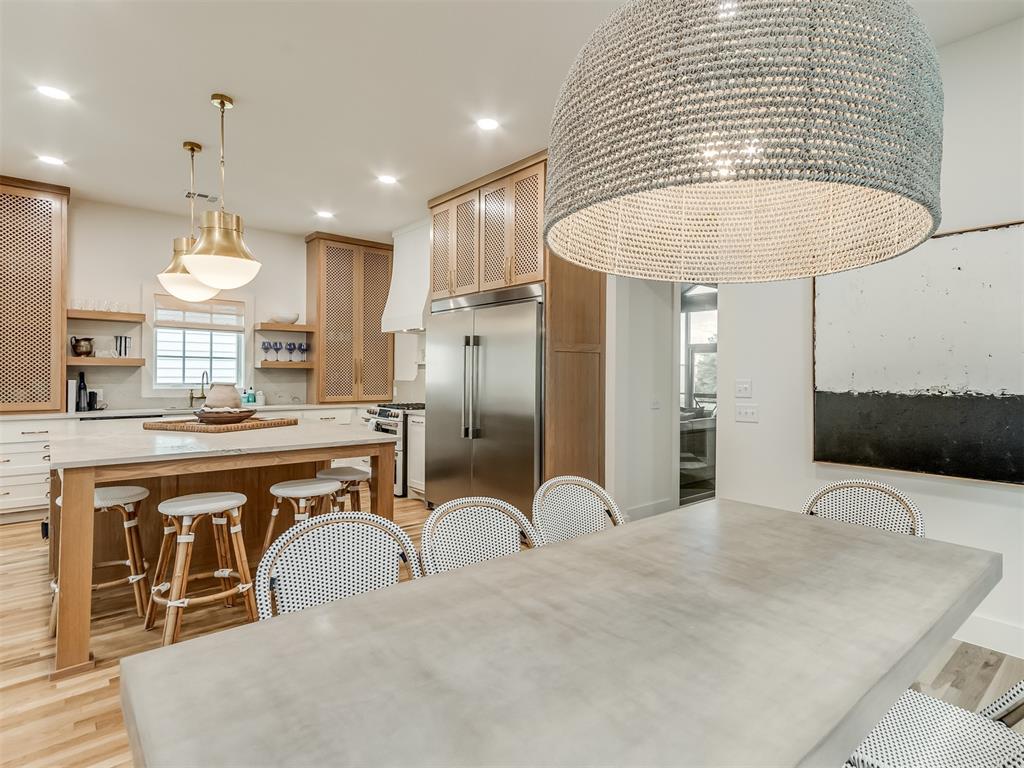 42 Ramble Along Road