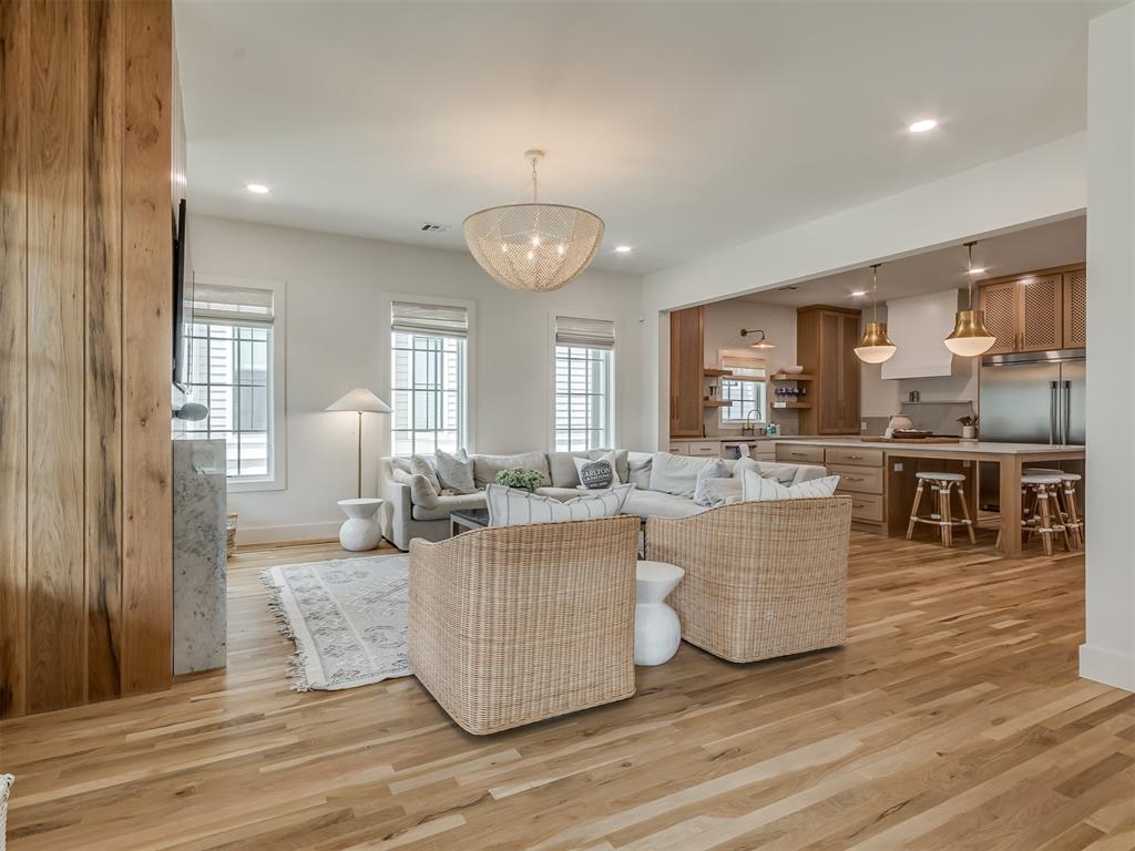 42 Ramble Along Road