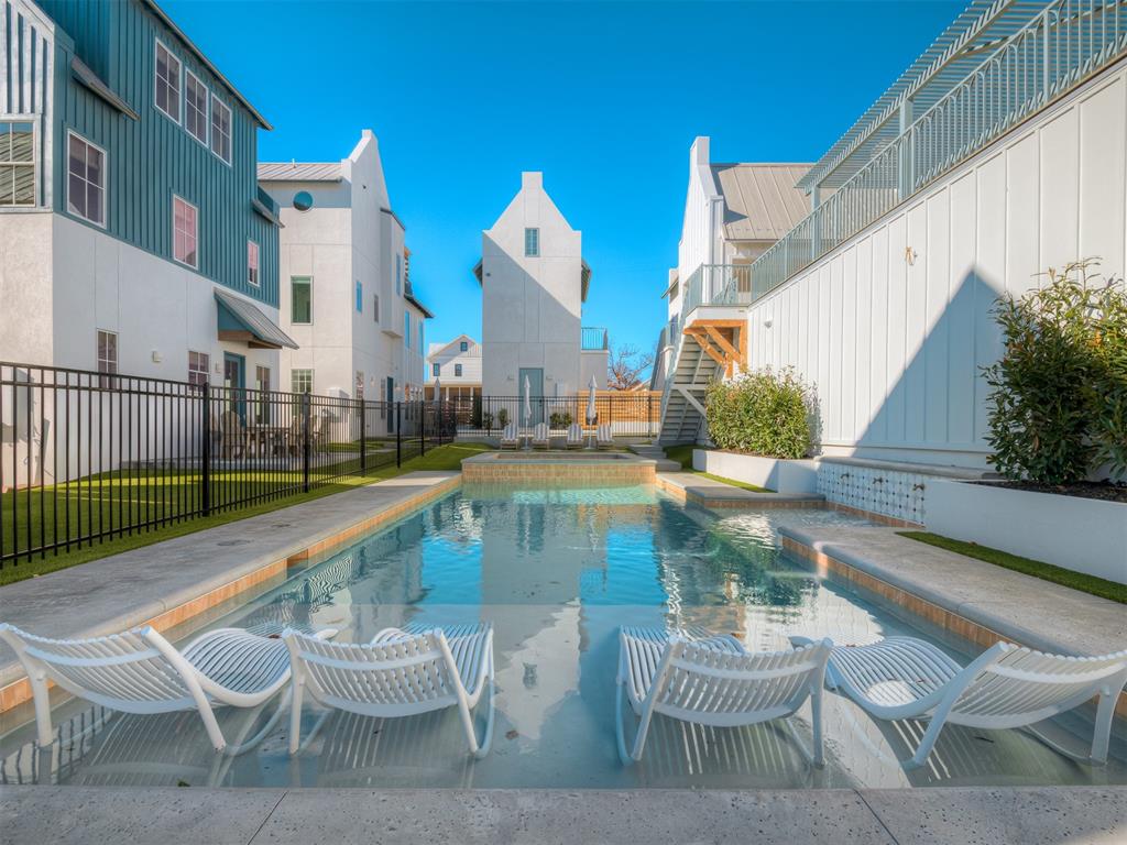 51 Lower Greenway Unit: C